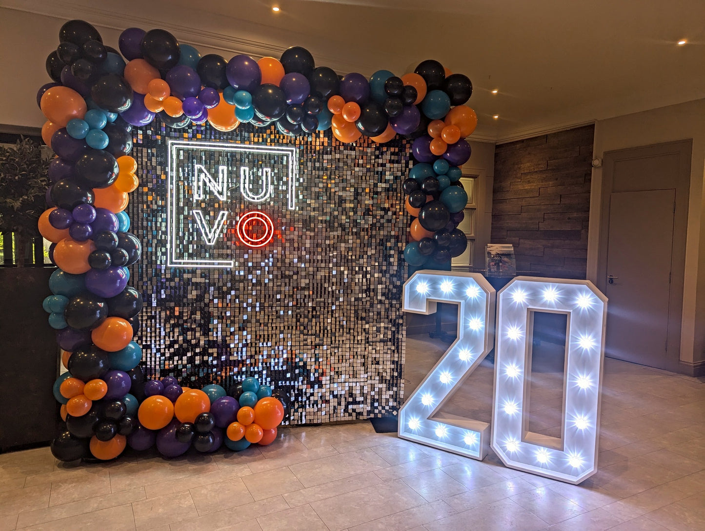 0-9 - 4 FOOT LED NUMBERS TO HIRE