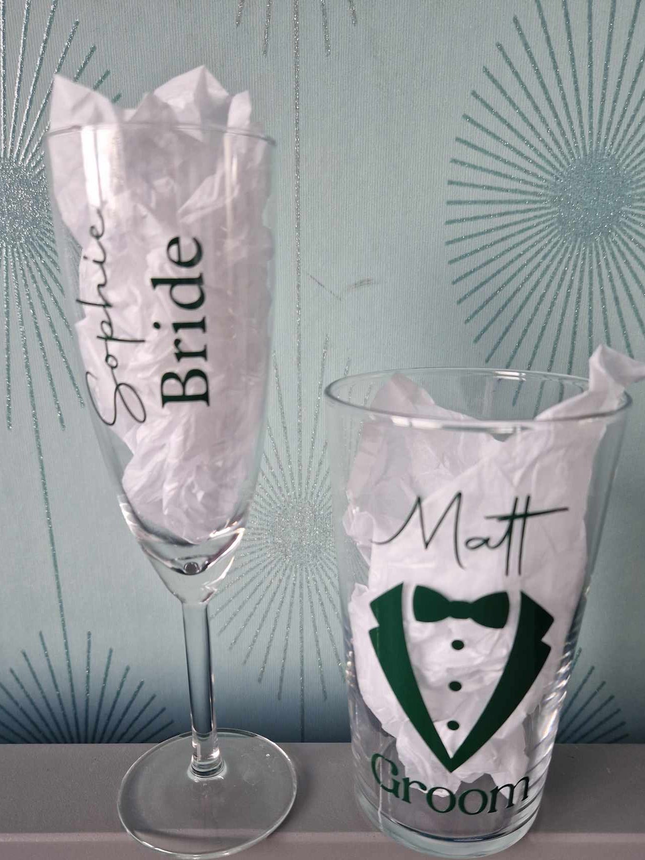 Flutes for Champagne and Prosecco
